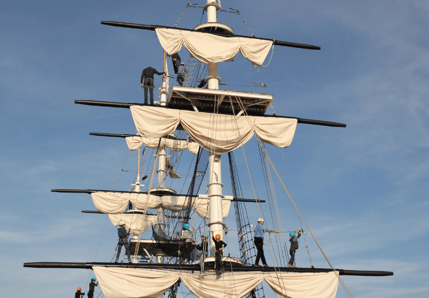 Zoom sur les voiles de l'Accro-mâts